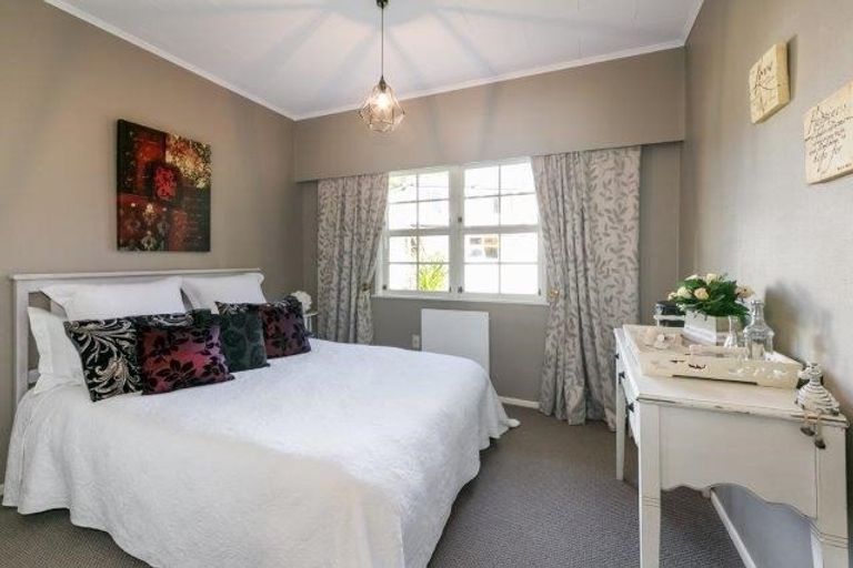 Photo of property in 18 Greenwood Road, Havelock North, 4130