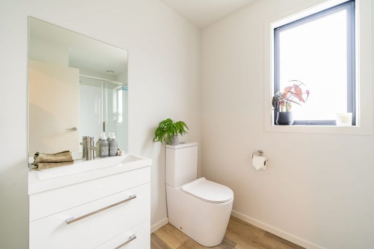 Photo of property in 2/3 Raukawa Street, Stokes Valley, Lower Hutt, 5019