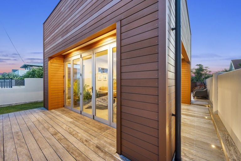 Photo of property in 108 Charles Street, Westshore, Napier, 4110