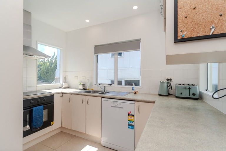 Photo of property in 8/142 Ghuznee Street, Te Aro, Wellington, 6011