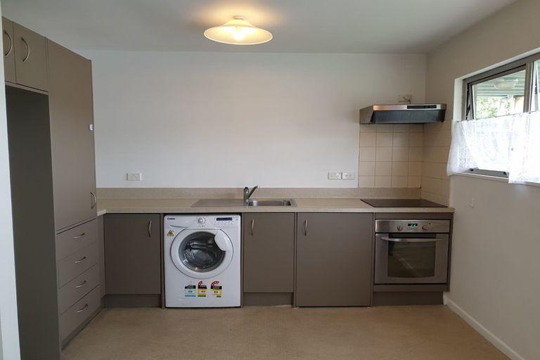 Photo of property in 1/126 Redwood Avenue, Tawa, Wellington, 5028