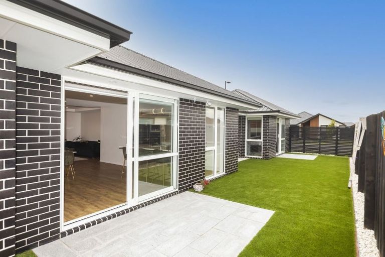 Photo of property in 6 Larissa Road, Halswell, Christchurch, 8025