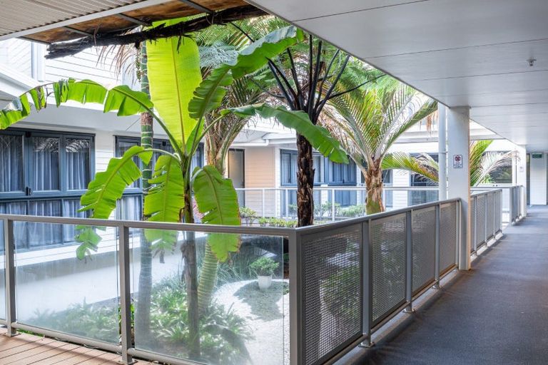 Photo of property in Atlas Apartments, 7/49 Maunganui Road, Mount Maunganui, 3116
