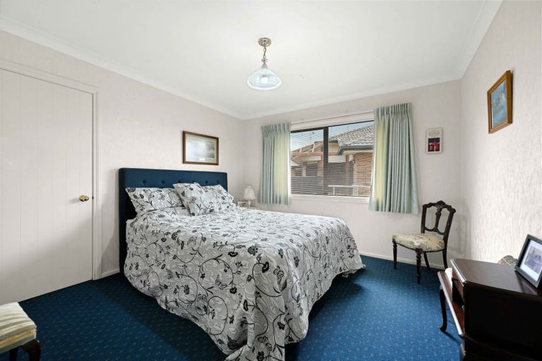 Photo of property in 6 Flora Way, Rototuna, Hamilton, 3210