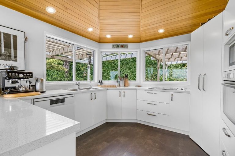 Photo of property in 23a Aberdeen Road, Castor Bay, Auckland, 0620