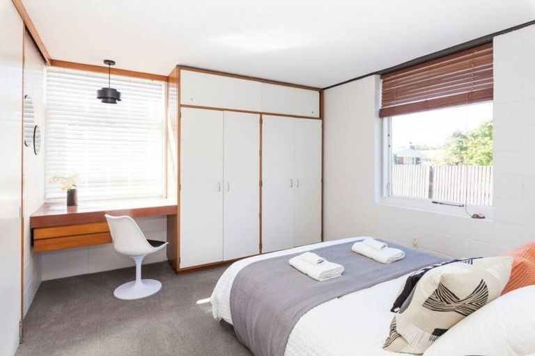 Photo of property in 21 Newbridge Place, Ilam, Christchurch, 8041