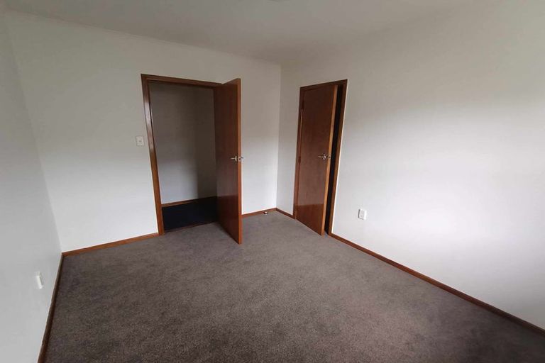 Photo of property in 44 Waverley Avenue, Glenfield, Auckland, 0629