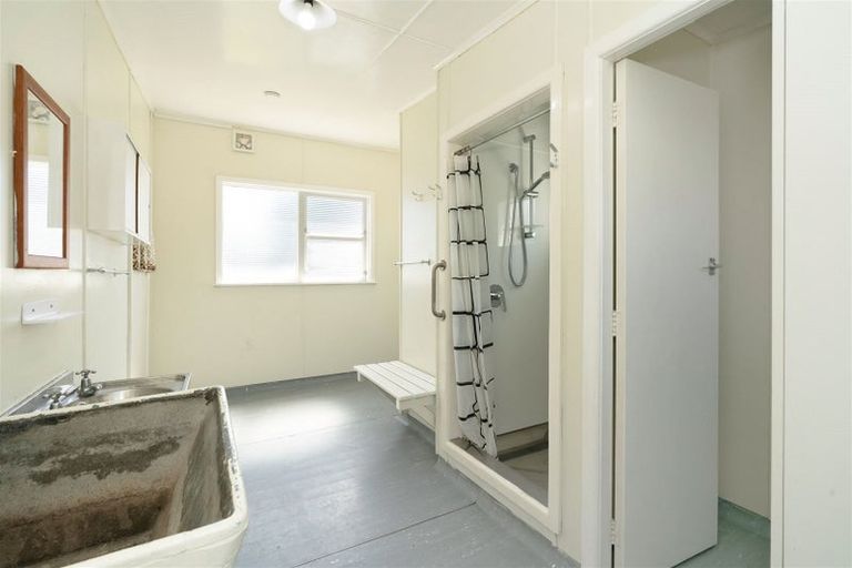 Photo of property in 4 Taonui Street, Waitarere Beach, Levin, 5510