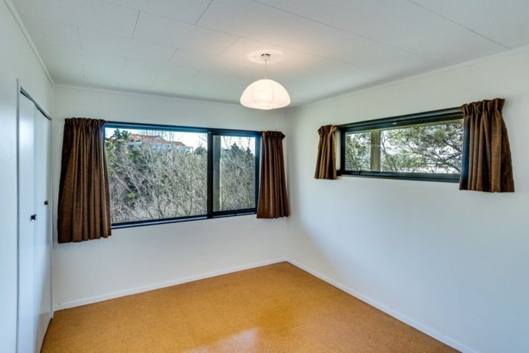 Photo of property in 27 Burns Road, Hospital Hill, Napier, 4110