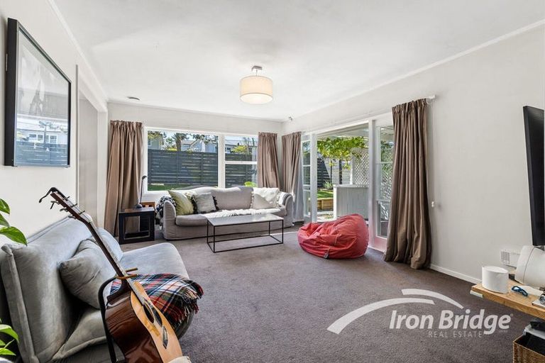 Photo of property in 24 Paragon Avenue, Beach Haven, Auckland, 0626