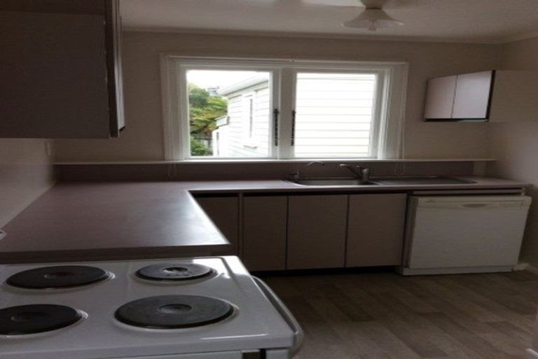 Photo of property in 6 Ashmore Avenue, Cobden, Greymouth, 7802