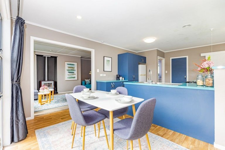 Photo of property in 11 Humphrey Street, Marton, 4710