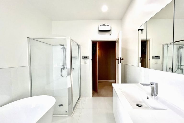 Photo of property in 370 Karori Road, Karori, Wellington, 6012