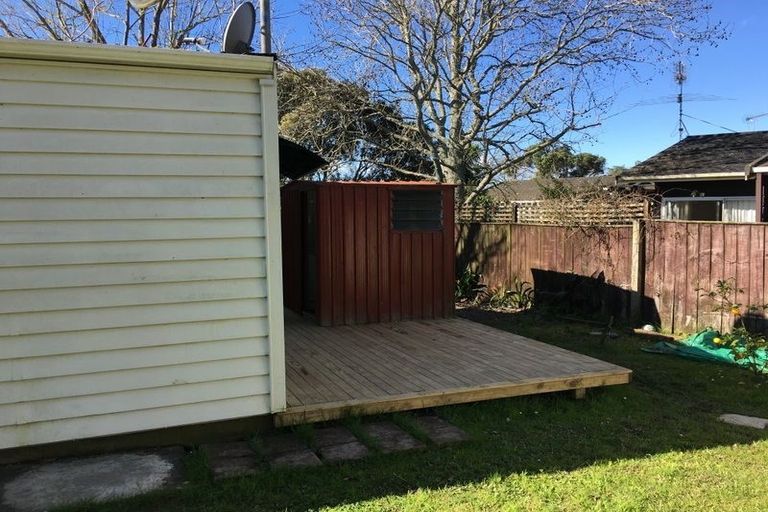 Photo of property in 40 Beechdale Crescent, Pakuranga Heights, Auckland, 2010