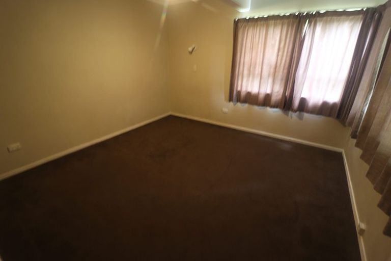 Photo of property in 4 Teviot Place, Totara Vale, Auckland, 0629