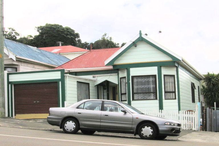Photo of property in 2 Chilka Street, Berhampore, Wellington, 6023