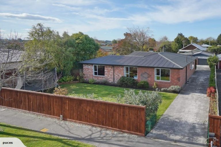 Photo of property in 214 West Belt, Rangiora, 7400