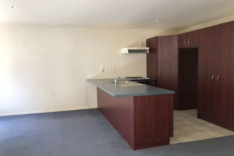 Photo of property in 11/3 Orwell Road, Greenhithe, Auckland, 0632