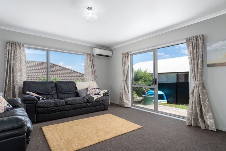 Photo of property in 6 Ballintoy Park Drive, Welcome Bay, Tauranga, 3175
