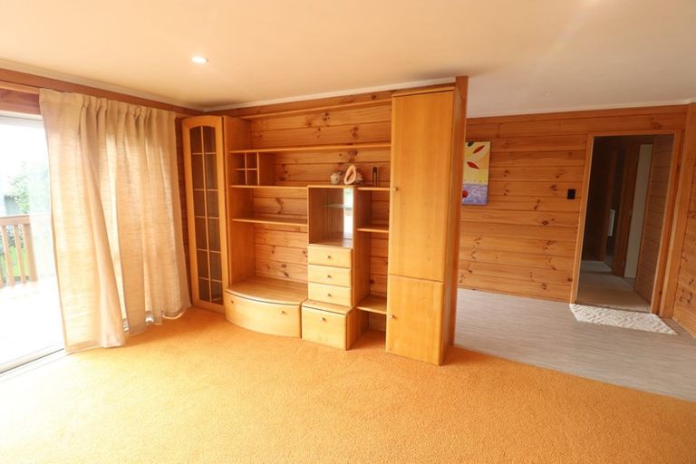 Photo of property in 28 Okura River Road, Okura, Albany, 0792