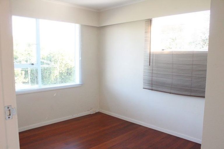 Photo of property in 65 Cardiff Road, Pakuranga, Auckland, 2010