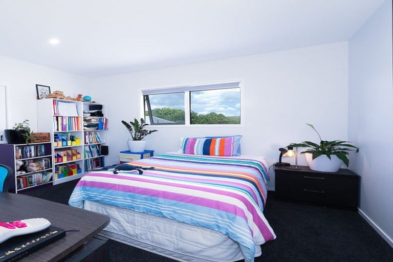 Photo of property in 2 Skippers Close, Haruru, 0204