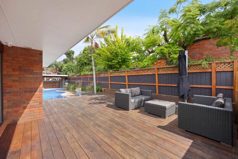 Photo of property in 5 Vintage Drive, Henderson, Auckland, 0612