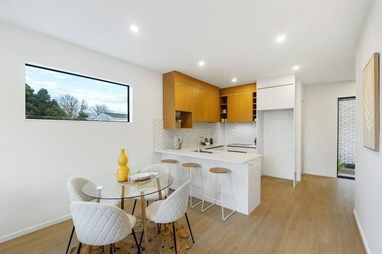 Photo of property in 3/9 Blanes Road, Weymouth, Auckland, 2103