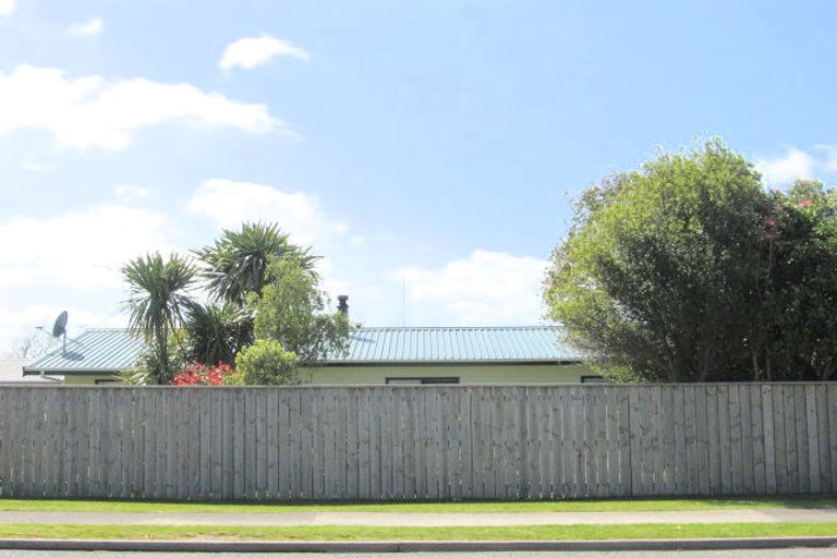 Photo of property in 35b Hartford Avenue, Papamoa Beach, Papamoa, 3118