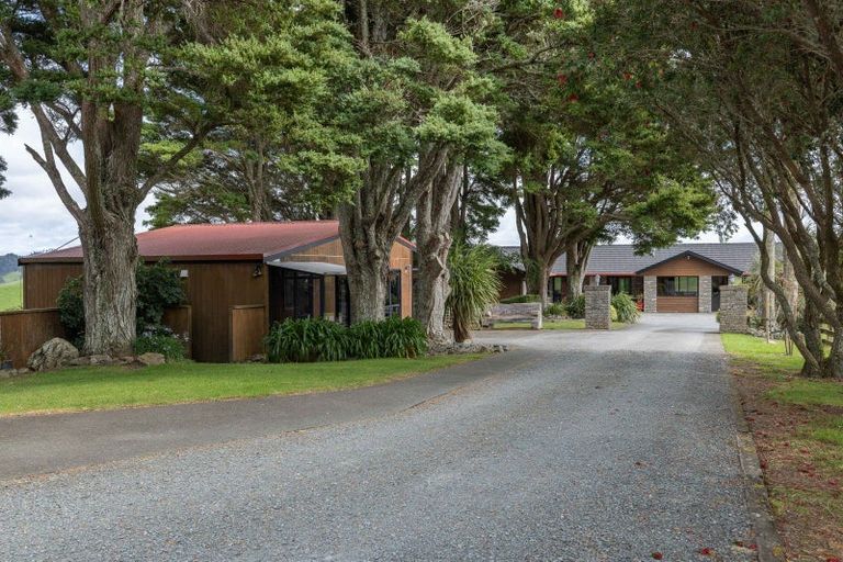 Photo of property in 18 Pataua Road North, Whareora, Whangarei, 0175