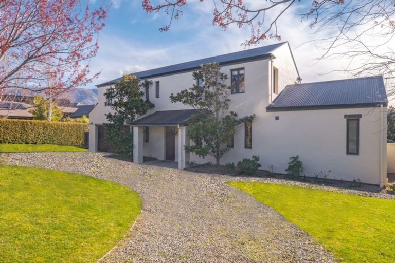 Photo of property in 19 Penrith Park Drive, Wanaka, 9305
