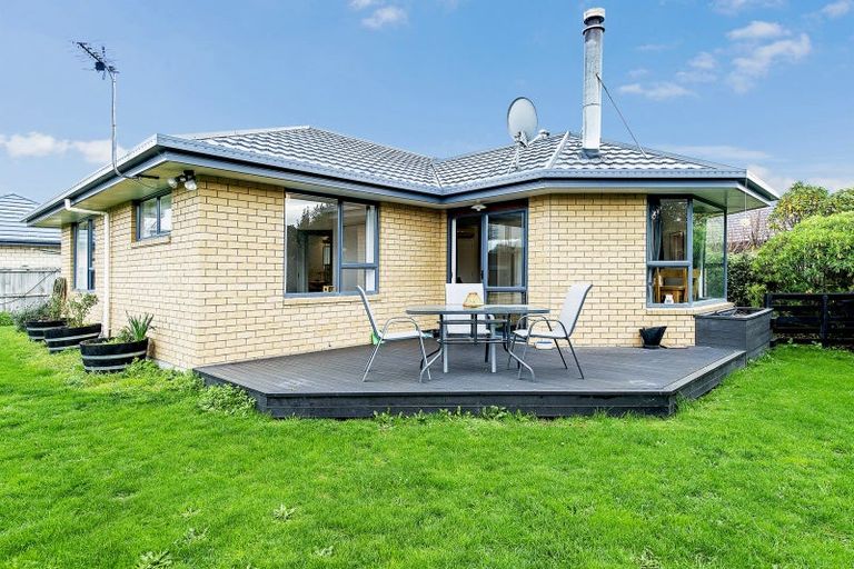 Photo of property in 5 Peel Close, Rolleston, 7614