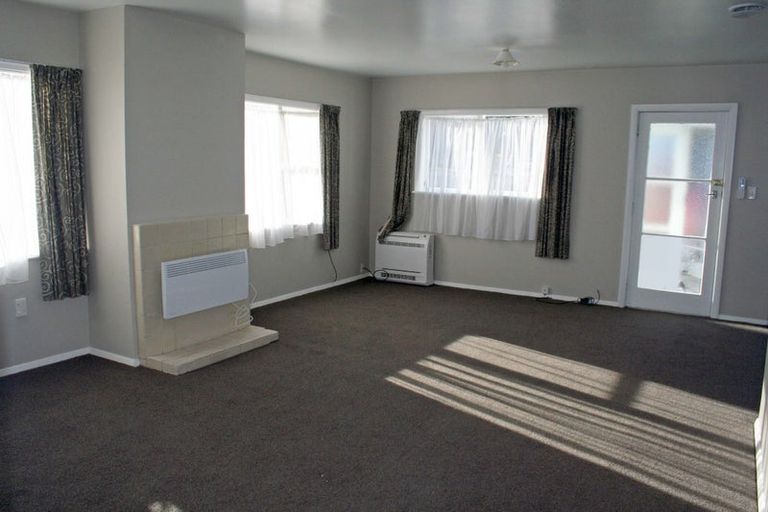 Photo of property in 22 Nicholson Road, Khandallah, Wellington, 6035