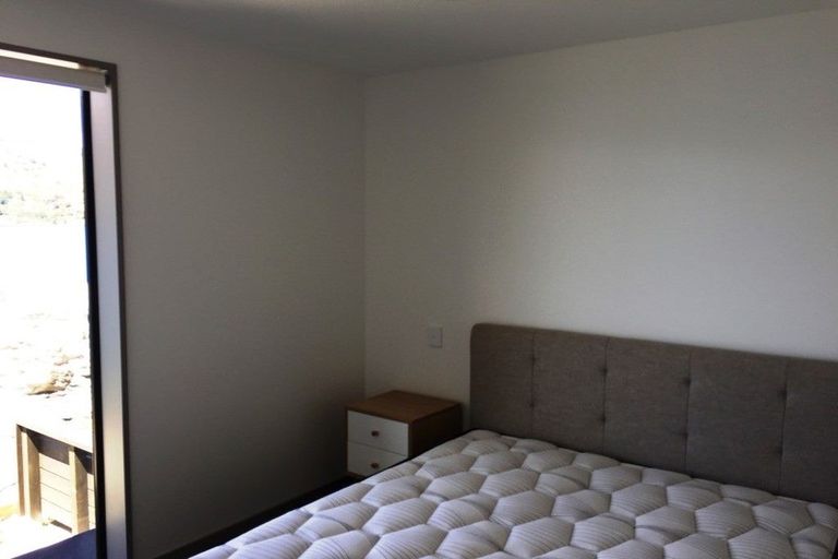 Photo of property in La Residence Du Lac, 15/527 Frankton Road, Queenstown, 9300