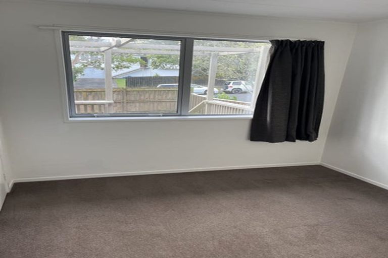 Photo of property in 1/53 Lavery Place, Sunnynook, Auckland, 0632
