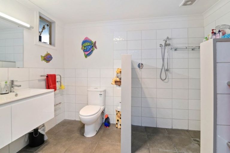 Photo of property in 46 Mountain Road, Western Heights, Rotorua, 3015