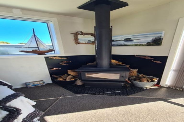 Photo of property in 11 Church Street, Riverton/aparima, Riverton, 9822