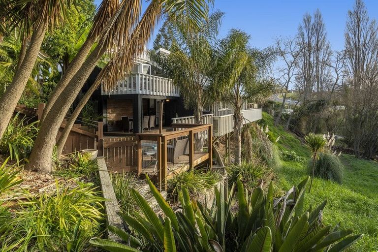 Photo of property in 8 Awanui Place, Welcome Bay, Tauranga, 3112