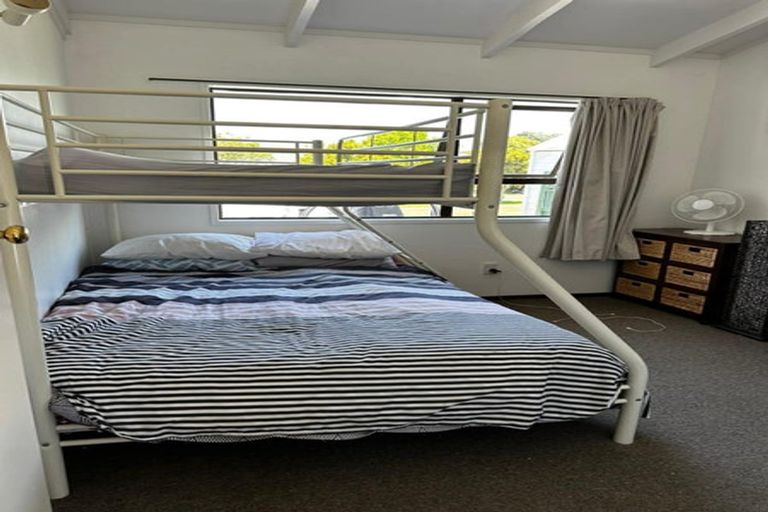 Photo of property in 5 Coutts Road, Pauanui, Hikuai, 3579