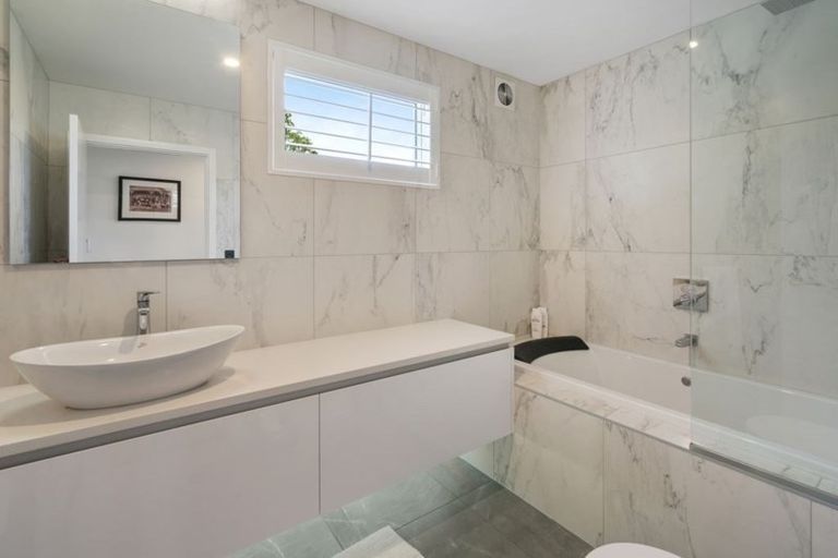 Photo of property in 20 Glenelg Spur, Hillsborough, Christchurch, 8022