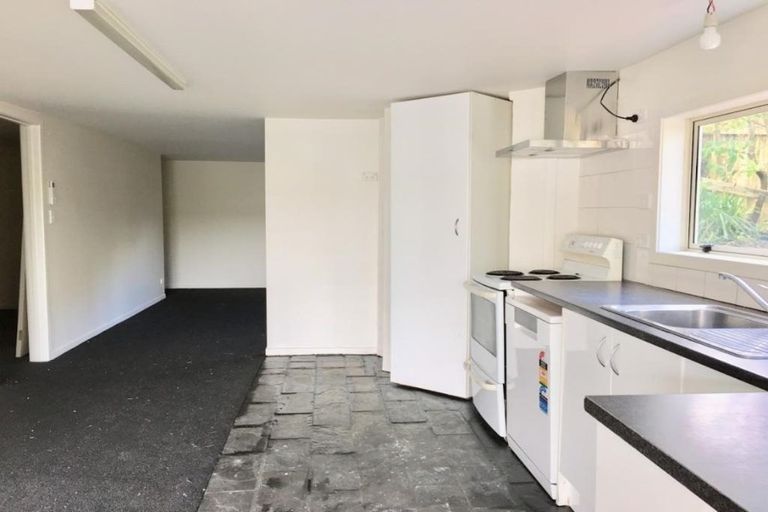 Photo of property in 318 West Coast Road, Glen Eden, Auckland, 0602