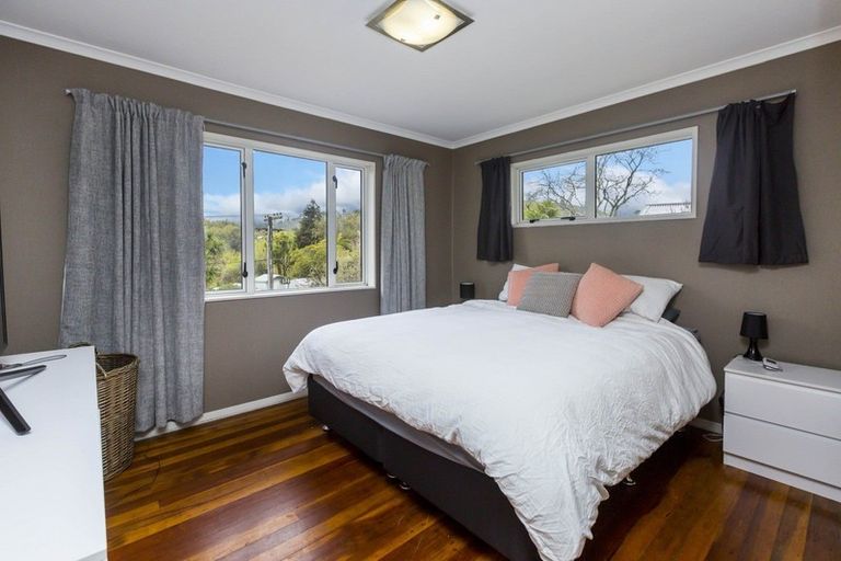 Photo of property in 22 Bridge Road, Birchville, Upper Hutt, 5018