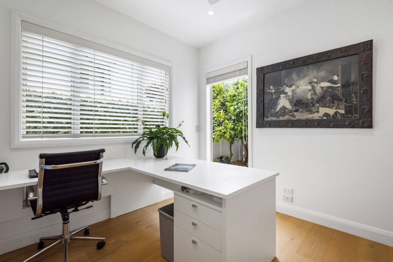 Photo of property in 2/43 Byron Avenue, Takapuna, Auckland, 0622