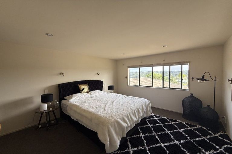 Photo of property in 71 Kittiwake Drive, Schnapper Rock, Auckland, 0632