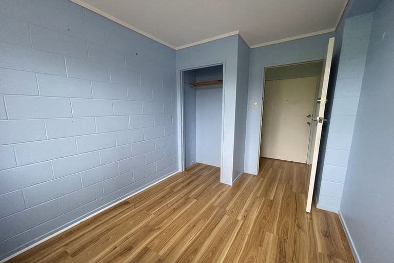 Photo of property in 1/102 Lyall Parade, Lyall Bay, Wellington, 6022