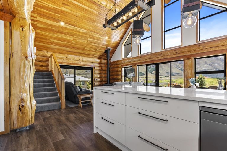 Photo of property in 58 Ohau Drive, Lake Ohau, Twizel, 9412