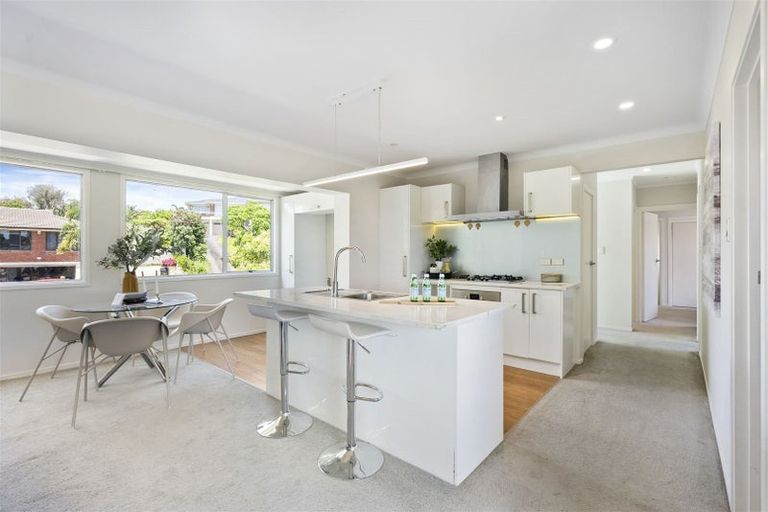 Photo of property in 1/18 Charles Dickens Drive, Mellons Bay, Auckland, 2014