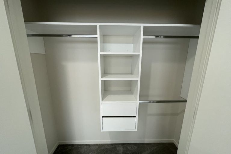 Photo of property in 1 Tannaghmore Drive, Flat Bush, Auckland, 2019