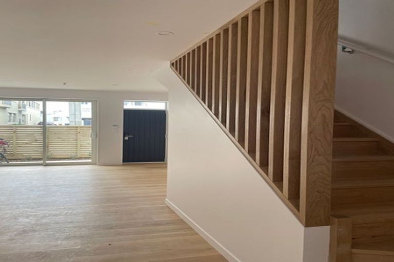 Photo of property in 5/30 Pirie Street, Mount Victoria, Wellington, 6011