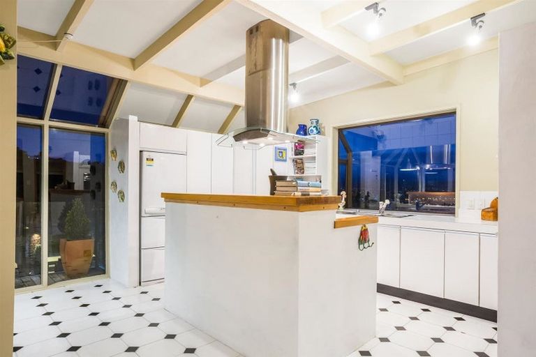 Photo of property in 26 Ogilvy Terrace, Plimmerton, Porirua, 5026